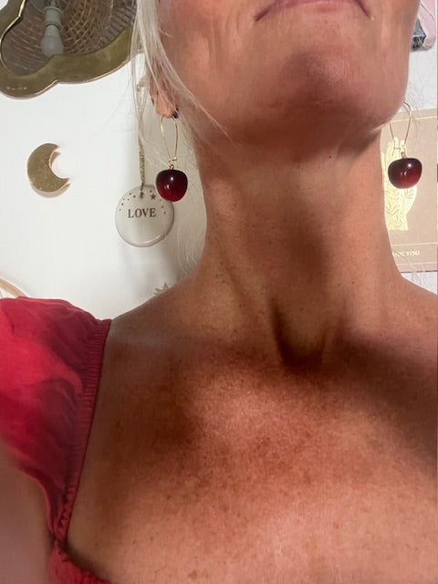 • Boucles d' oreilles CERISES•