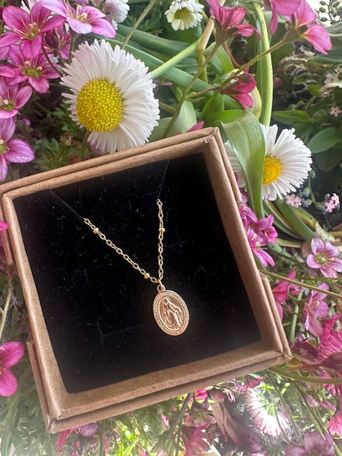 • Collier ST JACQUES DE COMPOSTELLE •